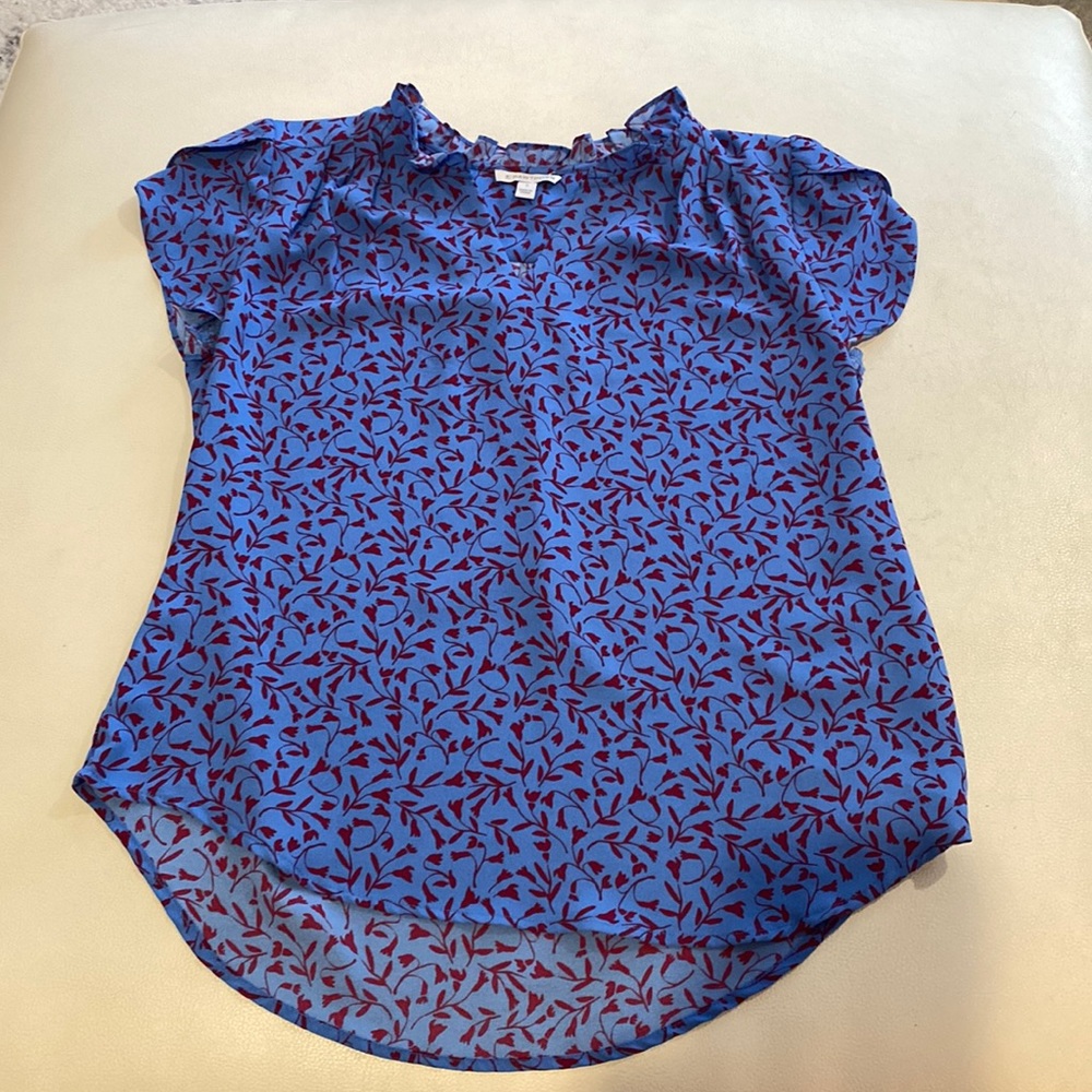 Flirty pullover blouse - flattering and fun